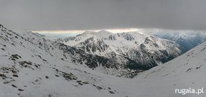 Świnicka Przełęcz (2051 m) - widok na południe
