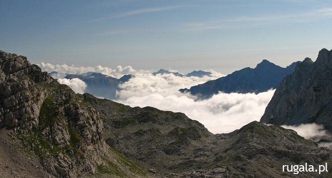 Dolina Valbonë w chmurach