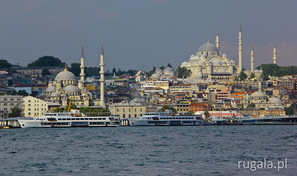 Nabrzeże Eminönü wraz z Nowym Meczetem