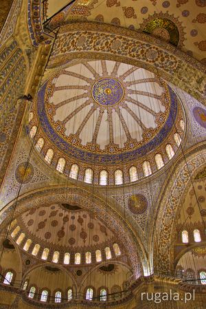 Wnętrze Błękitnego Meczetu