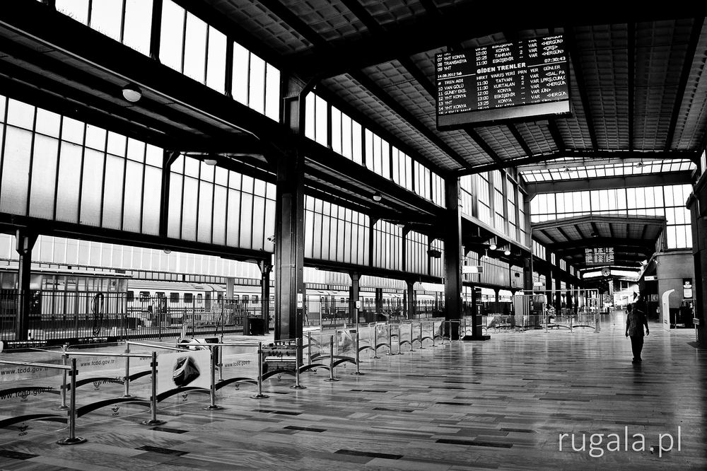 Dworzec kolejowy w Ankarze
