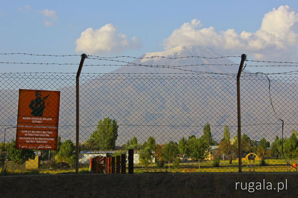 Ararat - widok z Doğubeyazıt