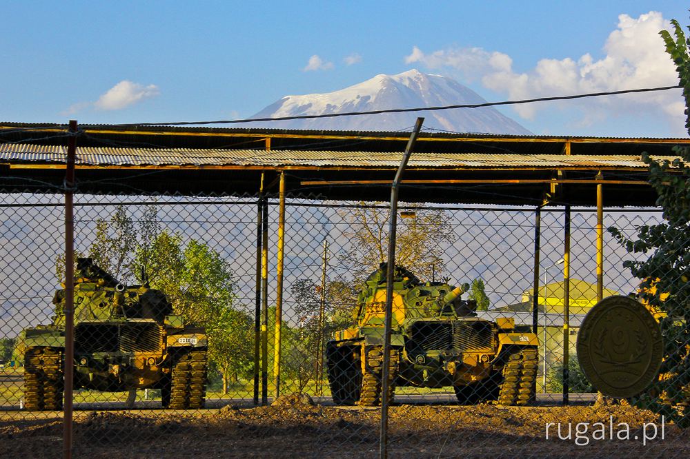Turecka baza wojskowa pod Araratem