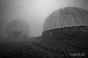 Tomnatyk - ruiny stacji radarowej Pamir