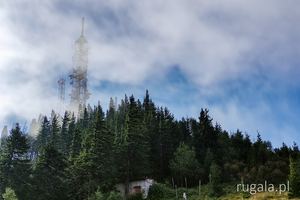 Chmury nad szczytem Ciuha Mică
