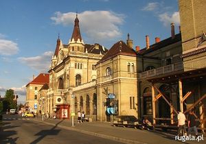 Budynek dworca kolejowego w Peczu (Pécs)