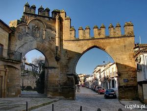 Puerta de Jaén i Arco de Villalar