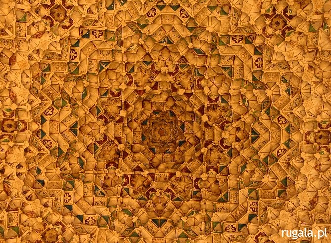 Sklepienie w Sala de los Abencerrajes, Alhambra