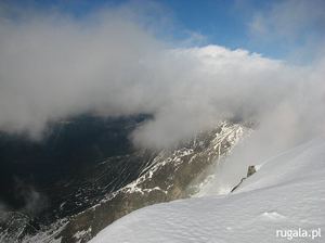 Chmury kłębią się nad Tatrami