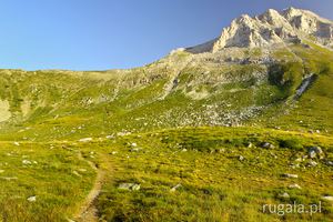 Zejście z przełęczy Kabata do chyży Wichren
