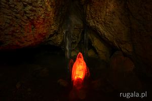 Lodowy stalagmit, Jaskinia Mylna