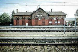 Dworzec kolejowy w Łasku
