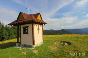 Kapliczka na Czornym Poharze w Górach Pokuckich