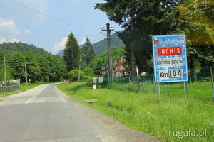 Droga transfogaraska zamknięta w czerwcu - znak w Curtea de Argeș