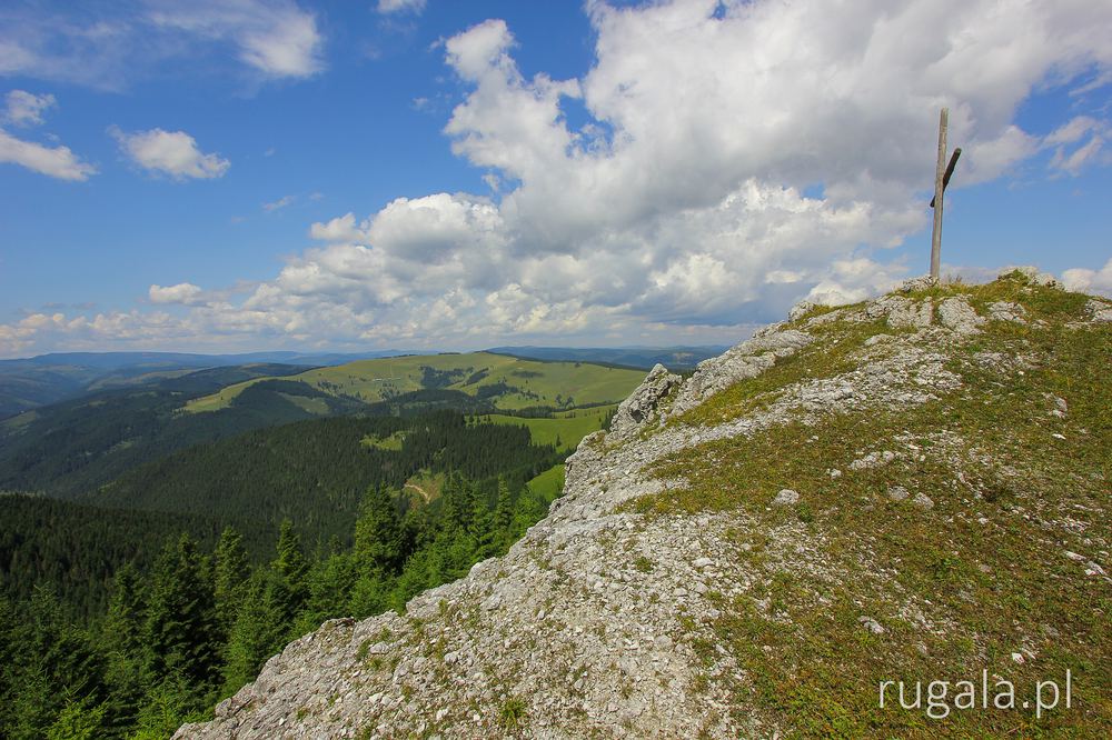 Przedwierzchołek Țapul Mare, Góry Țibău